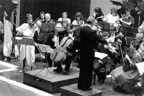 Angelika Wollasch und Prof. Reiner Ginzel als Solisten beim Konzert 1987.